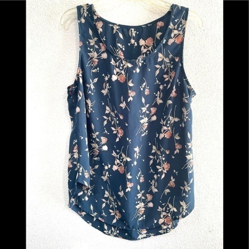BUBBLE B woman’s blue floral sleeveless blouse-1XL
